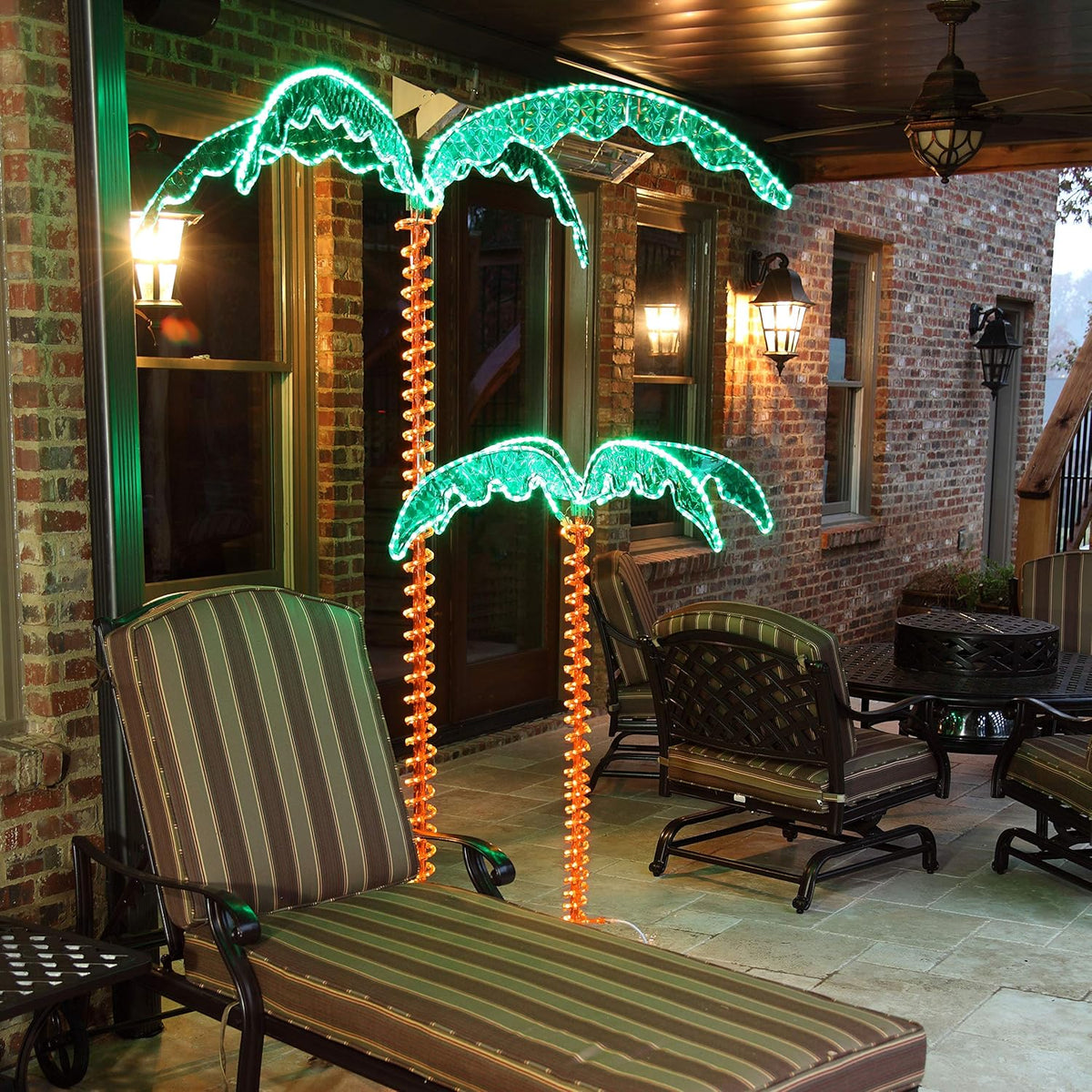 Tropical LED Rope Light Palm Tree (4.5 Foot) G53682