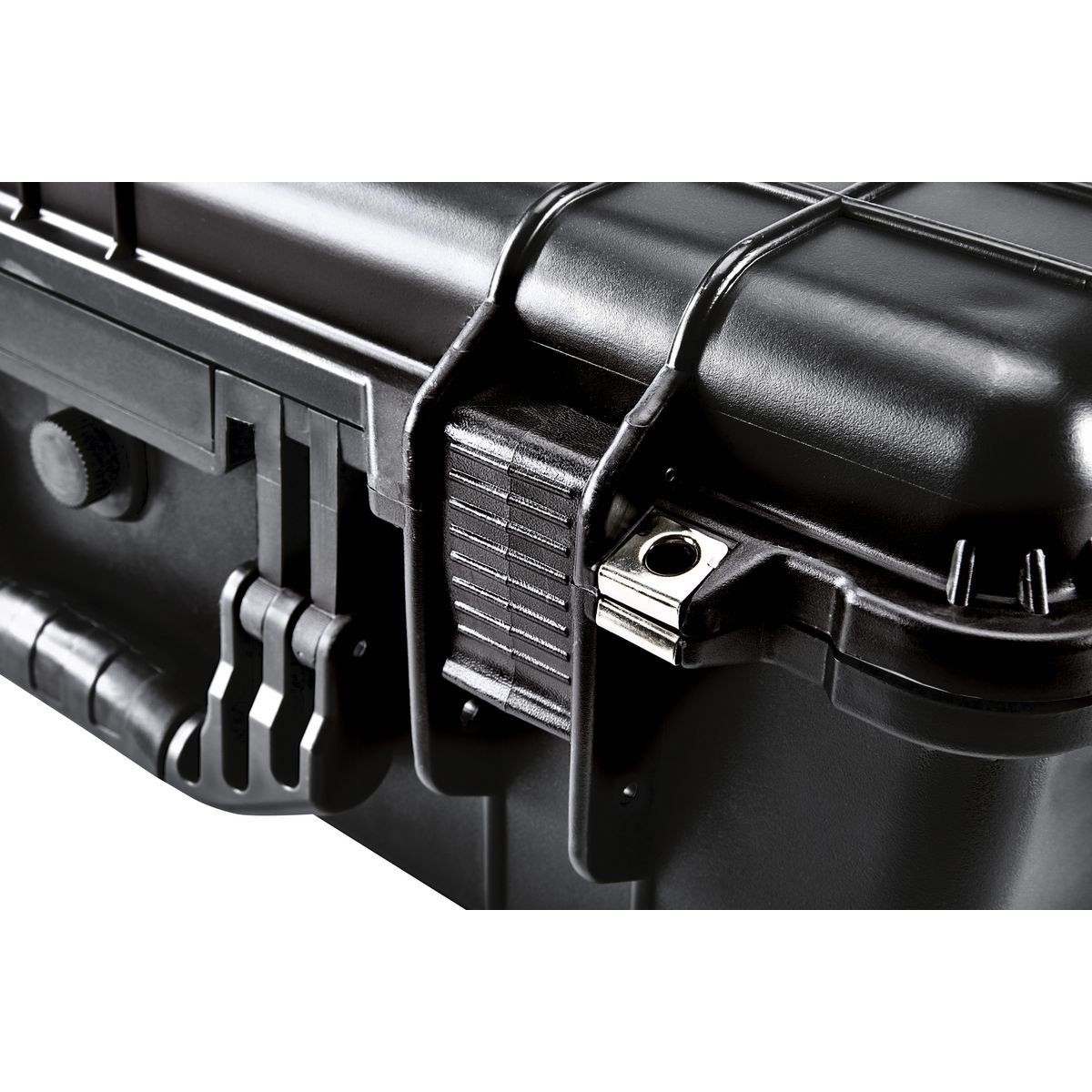 X-Large Weatherproof Rolling Carry-On Case S939