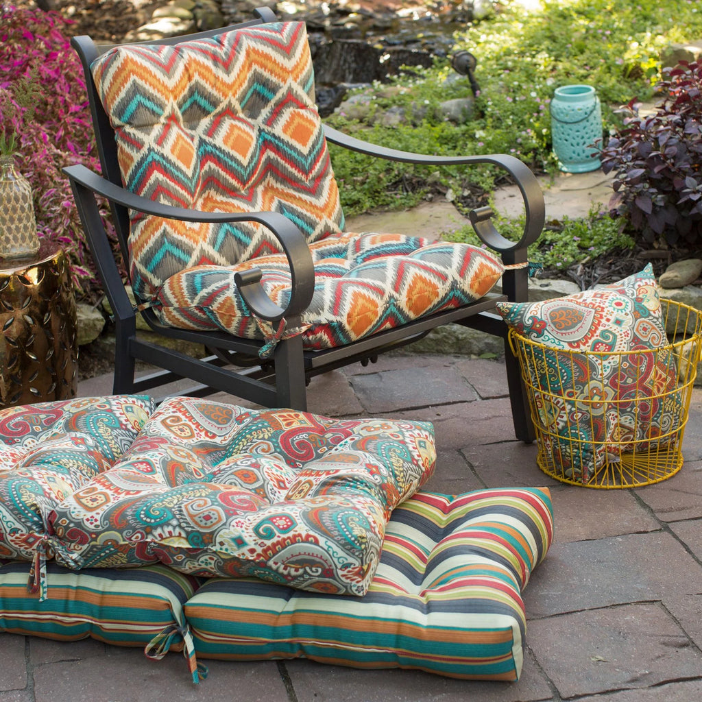 Reversible Tufted Outdoor Chair Cushion D132991