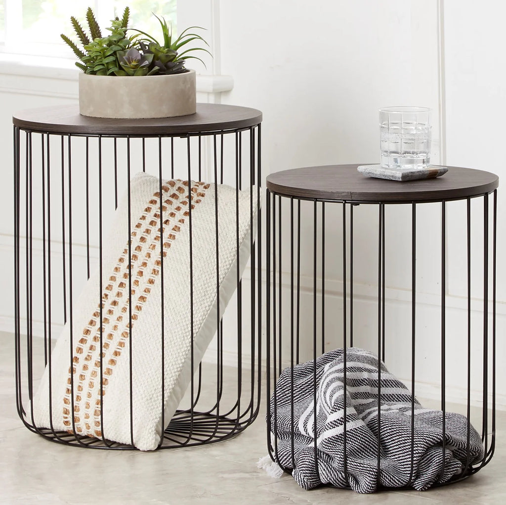 Set of 2 Walnut Finish Nesting Tables K968072