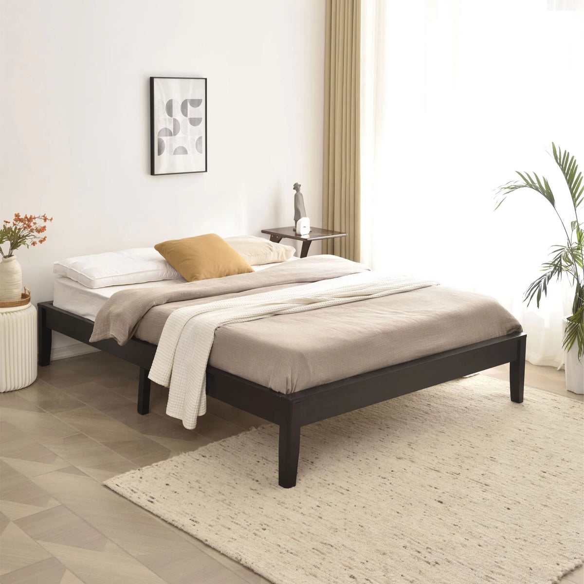 Black Queen Solid Pine Wood Platform Bed Frame T84806