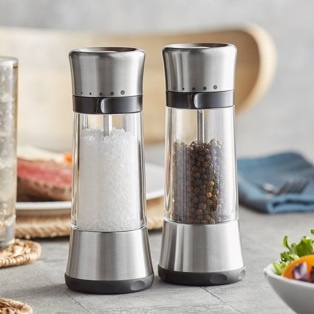 Salt and Pepper Mill Set W74931