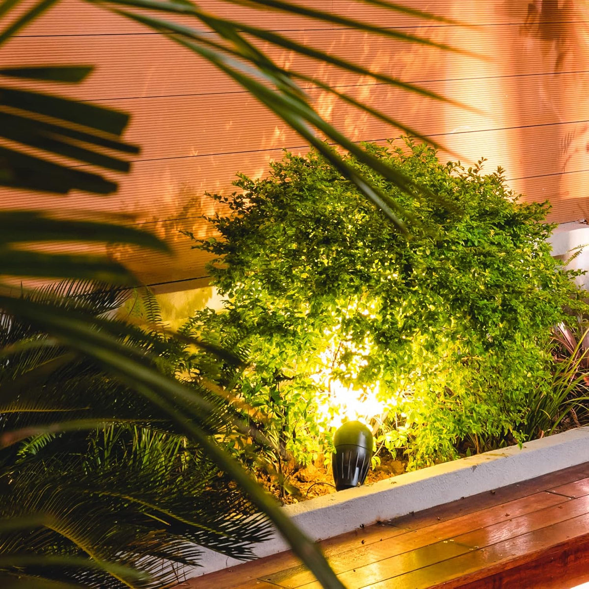 8 Pack LED Landscape Floodlight P659630