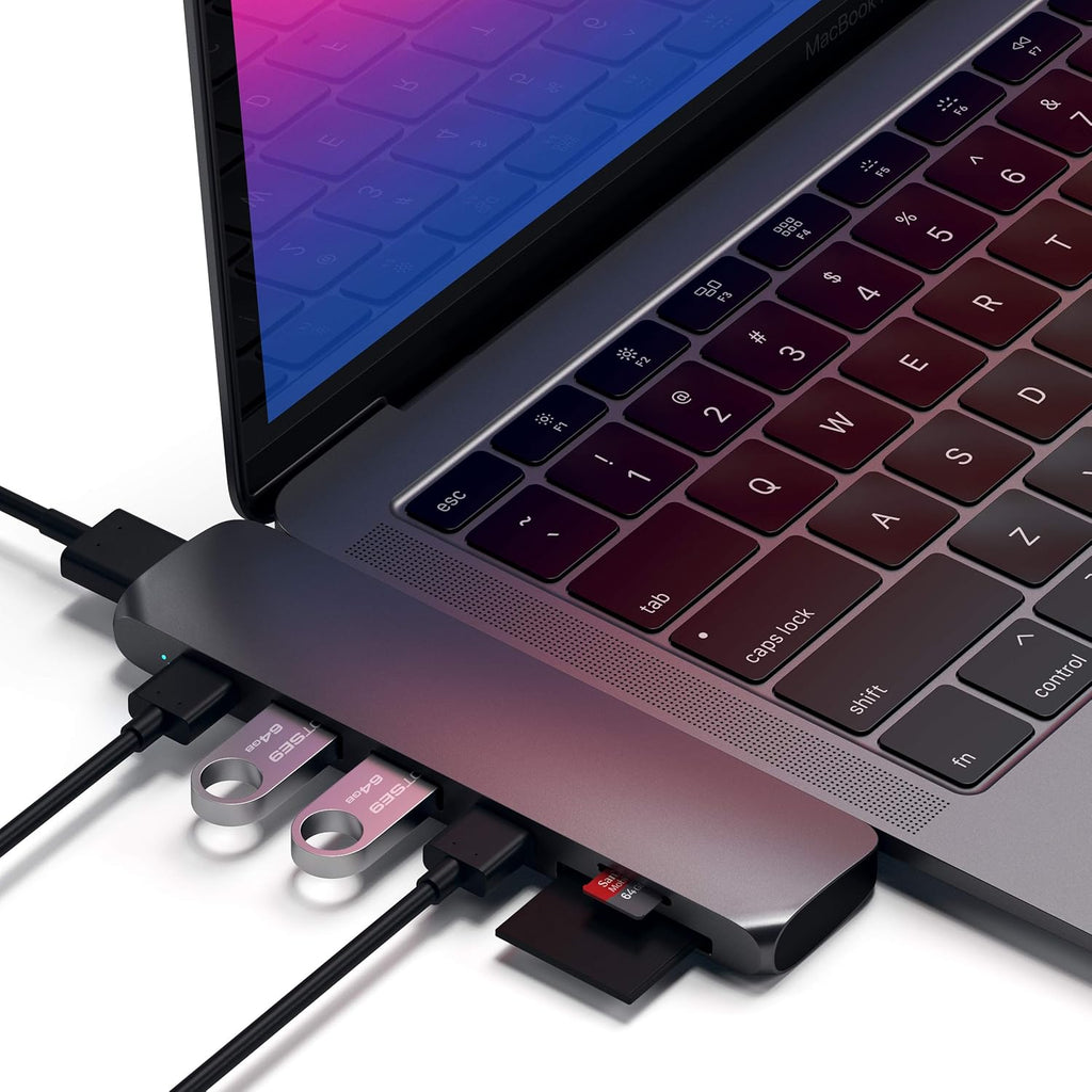 Aluminum Type-C Pro Hub Adapter with USB-C PD, 4K HDMI, SD Card Reader, USB 3.0 Q2964