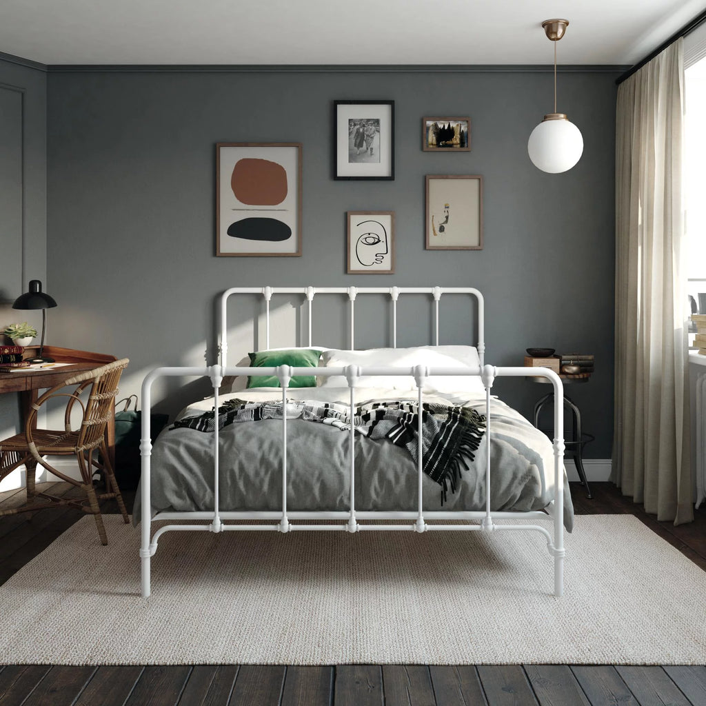 King Gray Metal Bed W33615