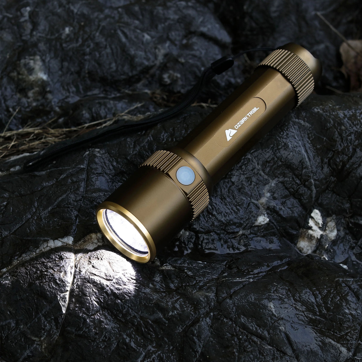 Rechargeable LED Flashlight with Power Bank and Hand Warmer, Green P389932