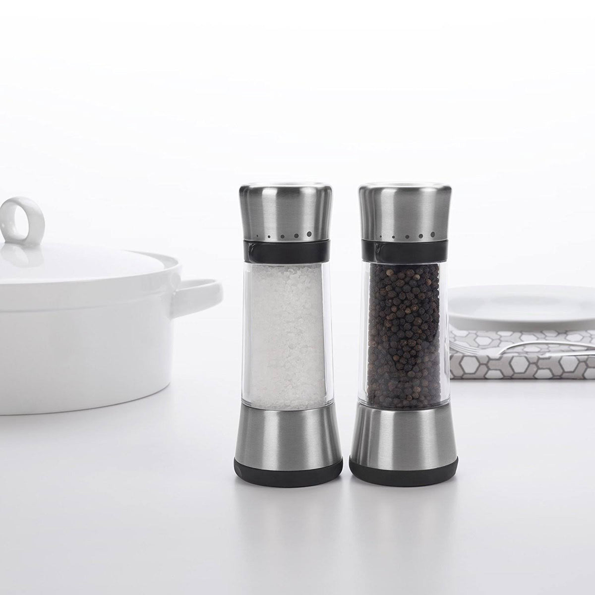 Salt and Pepper Mill Set W74931