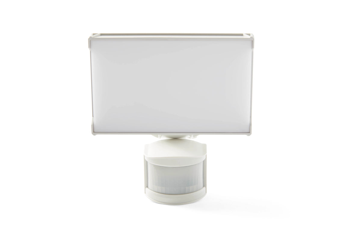 Solar Three Head LED Motion Sensing Security Flood Light, White, 2000 Lumen U90562