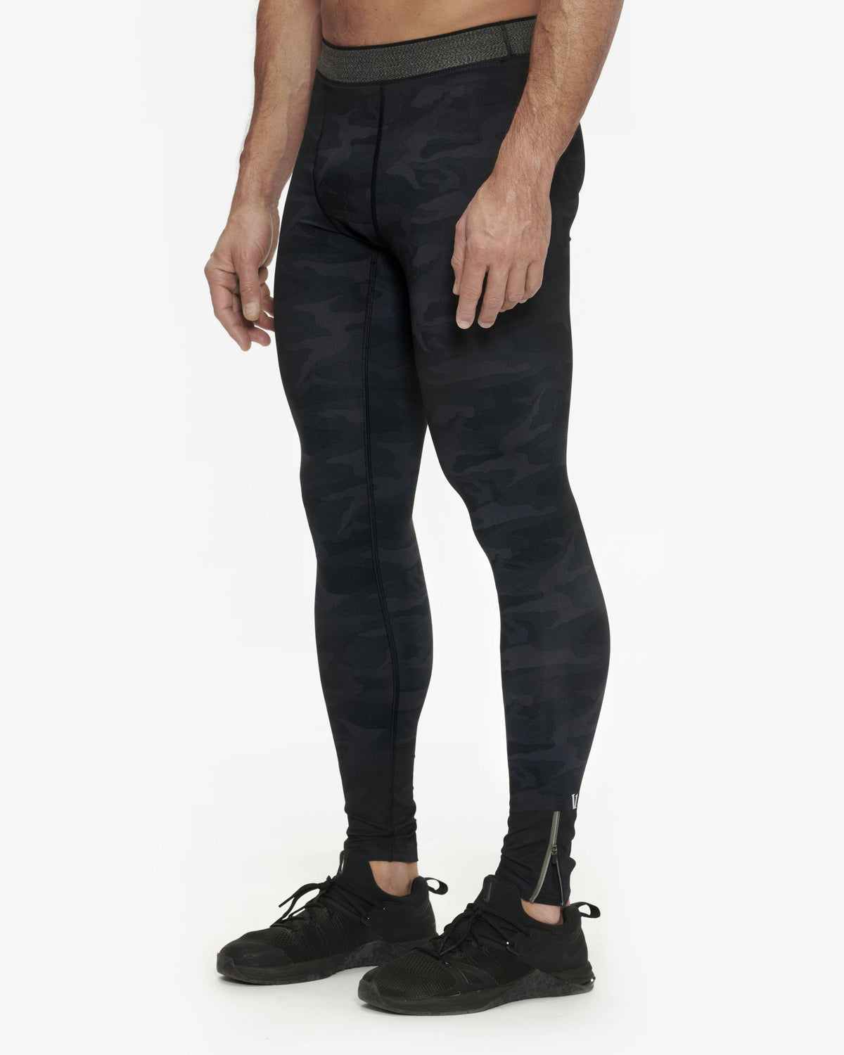 Black Camo Compression Tight Q912546