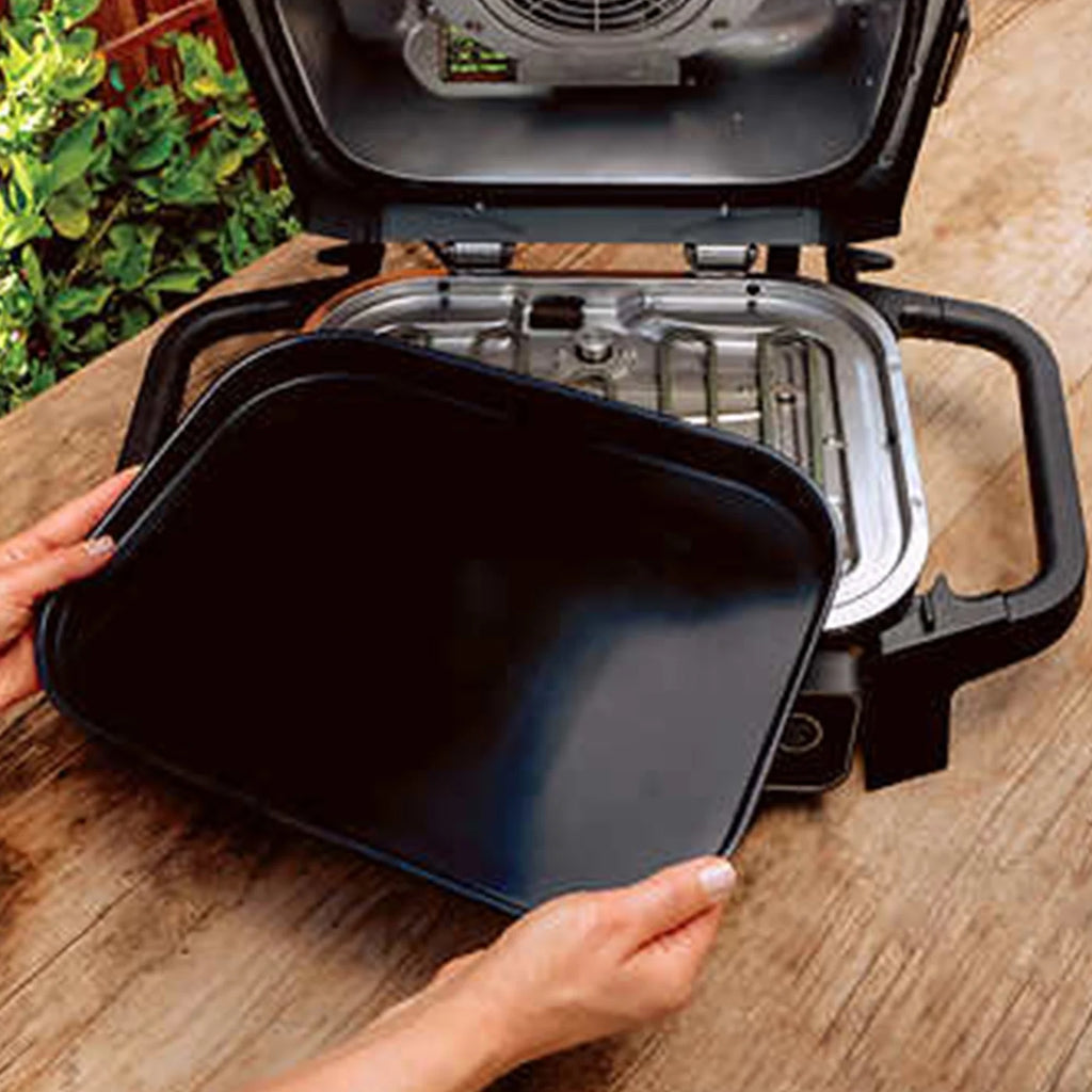Restored 7-in-1 Outdoor Grill & Smoker and Air Fryer F982